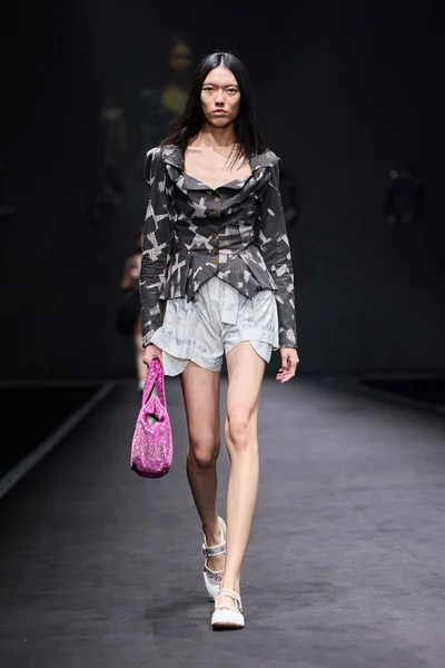Look 37